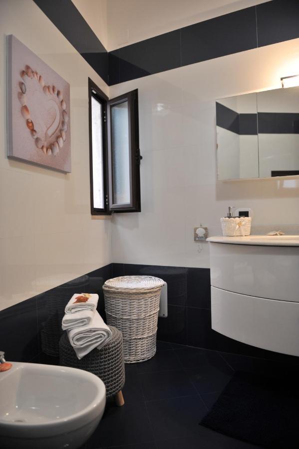 Dimora Monaco Apartment Монополи Екстериор снимка
